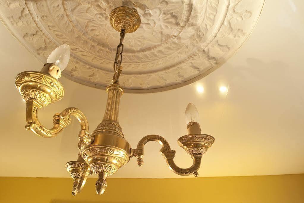 Hotel Bienvenue Paris Bagian luar foto
