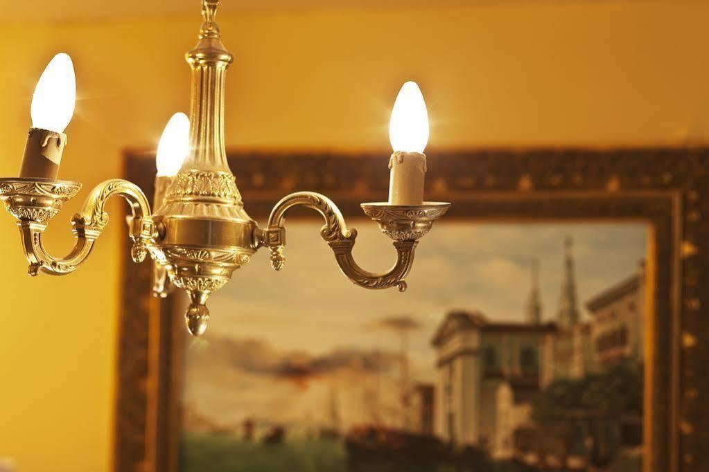 Hotel Bienvenue Paris Bagian luar foto