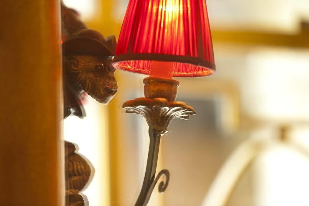 Hotel Bienvenue Paris Bagian luar foto