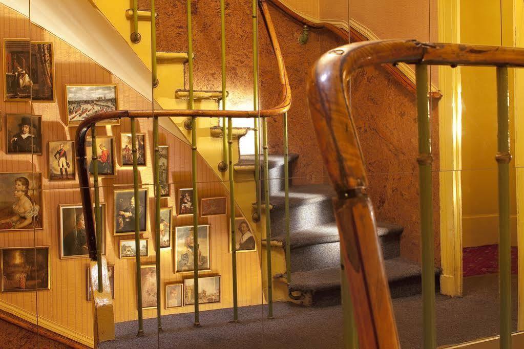 Hotel Bienvenue Paris Bagian luar foto